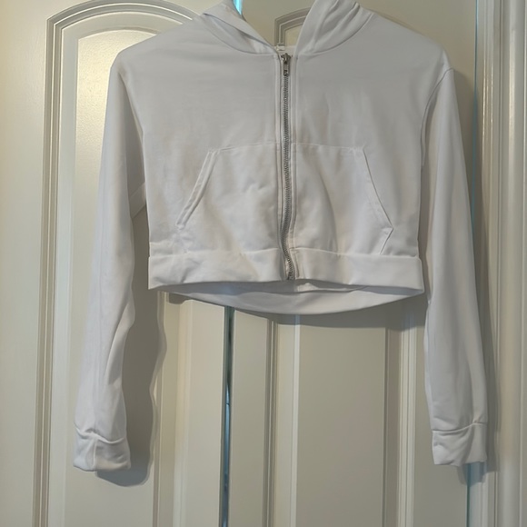 white cropped zip up - Picture 1 of 3
